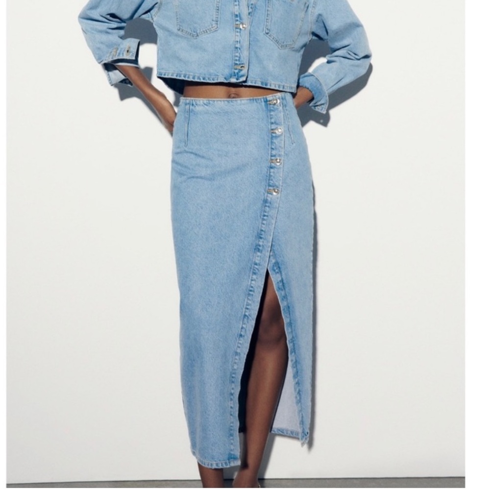 Brand new Zara skirt(SOLD DEPOP)